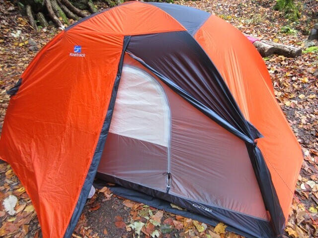 カミナドーム2レビュー！設営の仕方と評判通りの居住性、防水性詳細