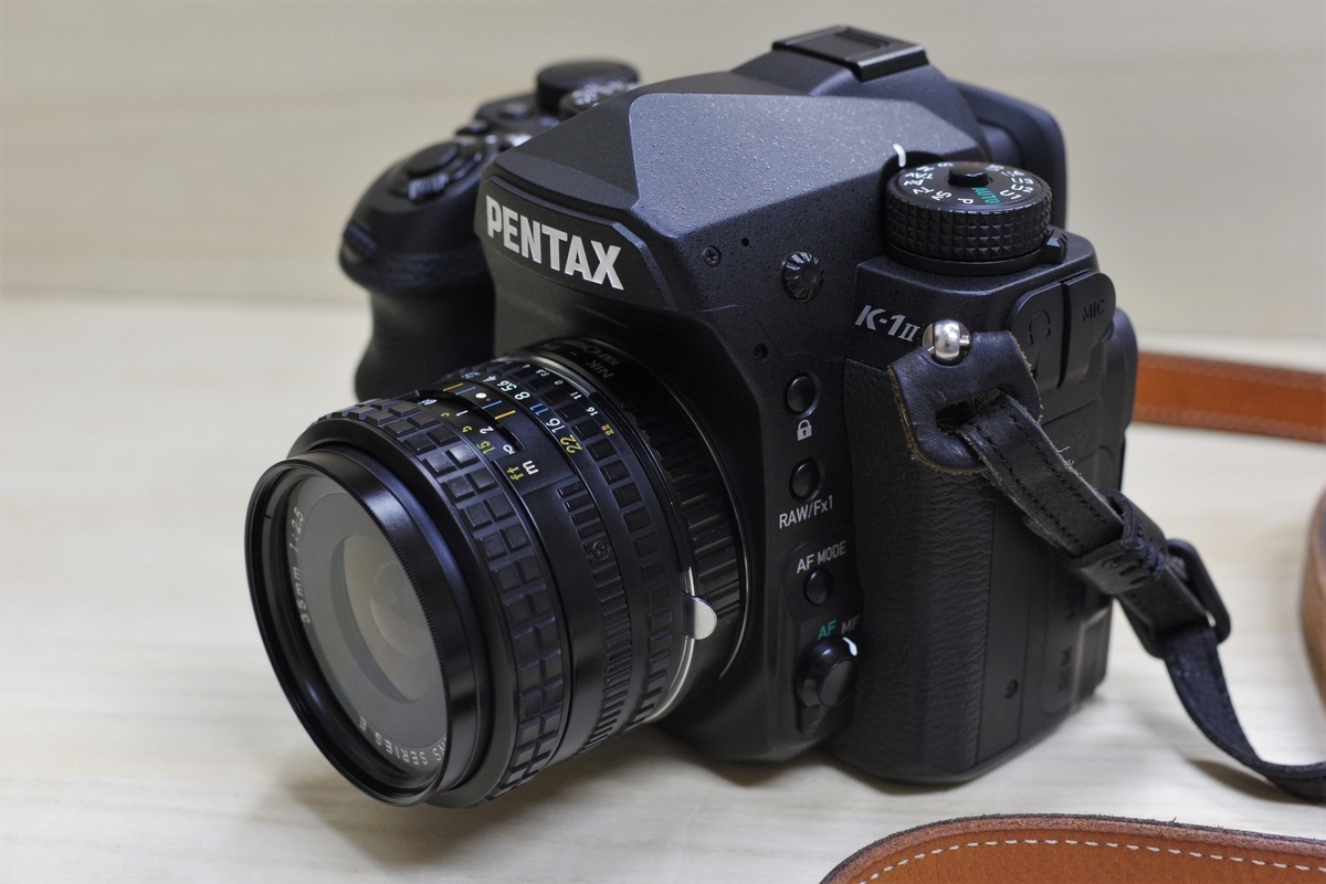 Nikon SERIES E 35mm F2.5 - 古レンズの風に吹かれて