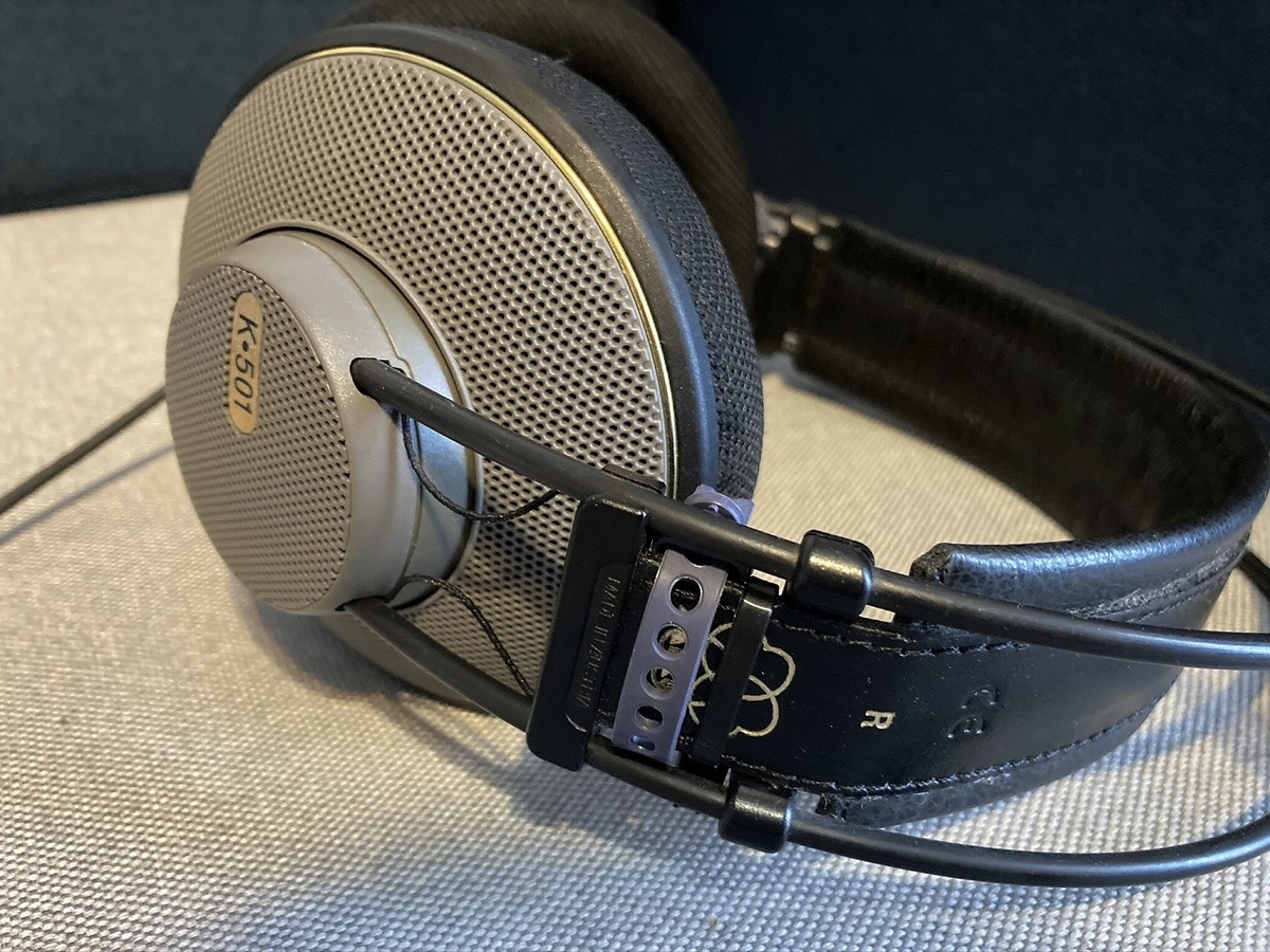 伝説の名機】 AKG K501【おすすめヘッドホンレビュー】 - どせいの