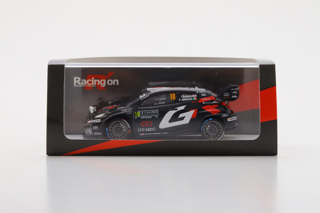 ロニー・クインタレッリのスーパーGTラストレースのMOTUL AUTECH Zを