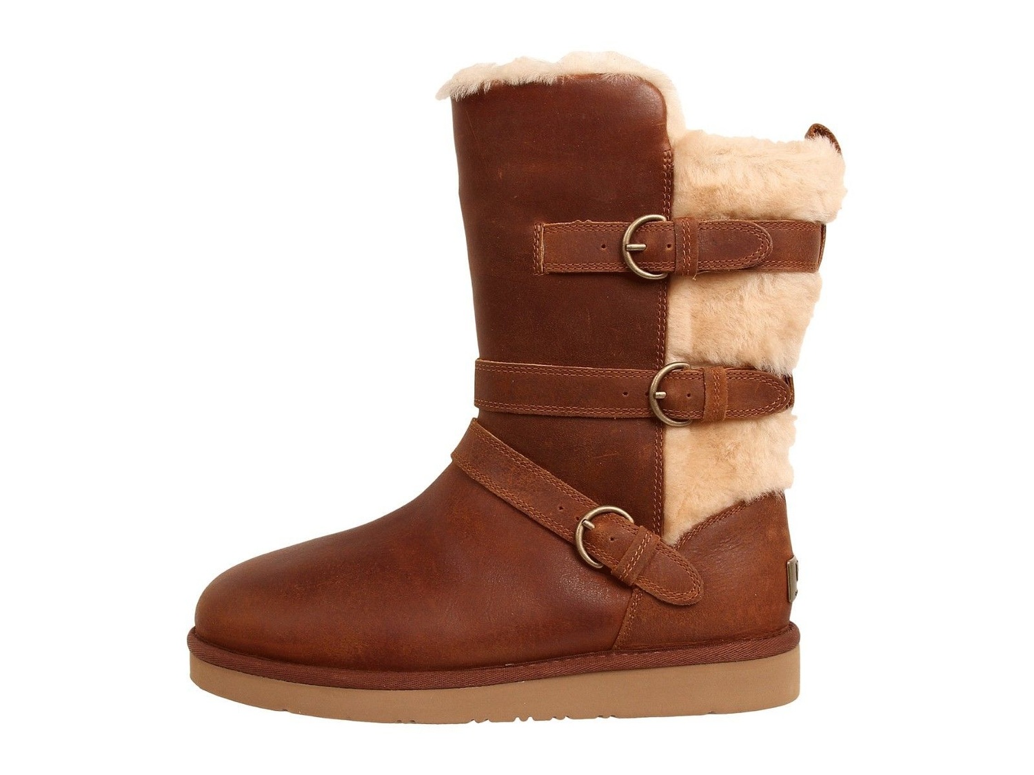 ローラも愛用】新作UGGアグBecketバックルファーブーツ (UGG/ショート