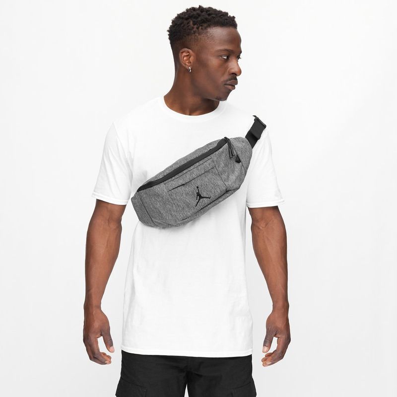 NIKE AIR JORDAN CROSSBODY BAG 4.6L ジョーダン ボディバッグ (Nike