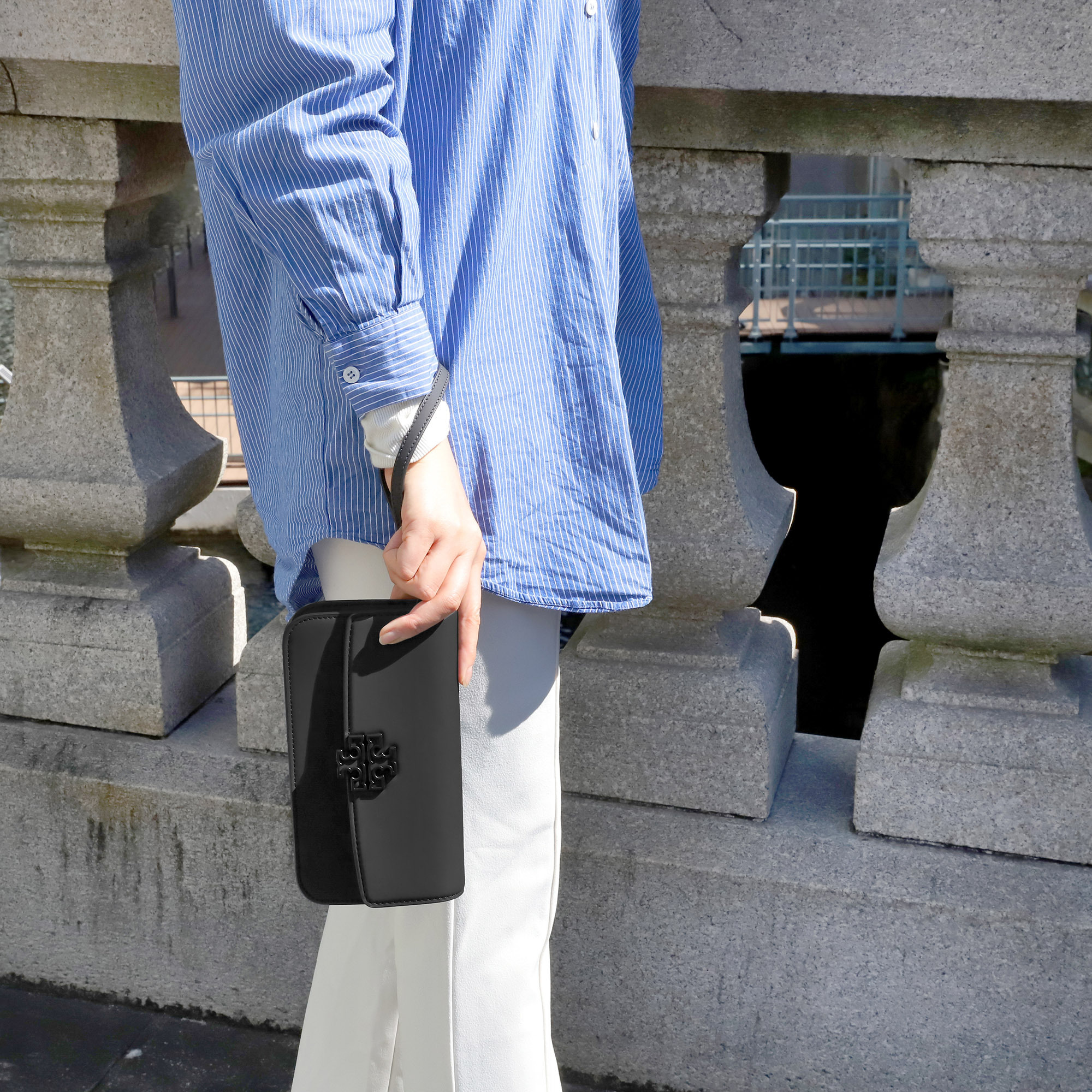 国内即発】トリーバーチ ショルダーバッグ 149654 001 (Tory Burch