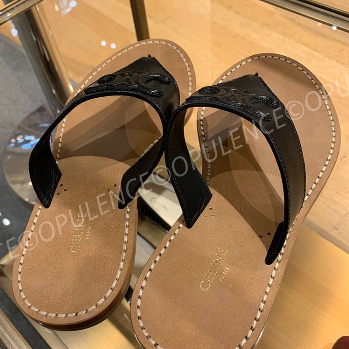 CELINE セリーヌ トリオンフ レザー トング フラット サンダル (CELINE