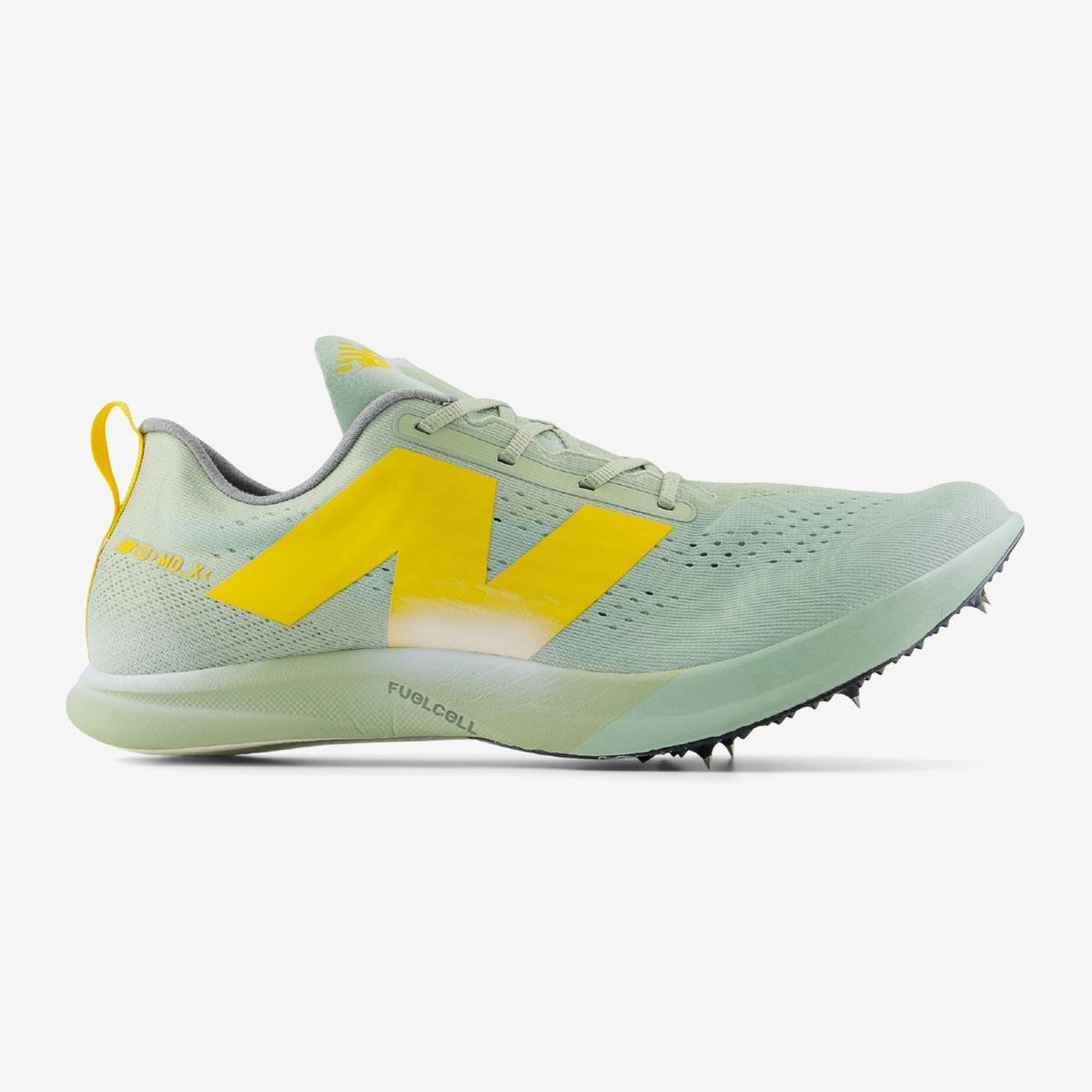 ☆New Balance☆大人気☆FUELCELL MD-X V3☆追跡可 (New Balance