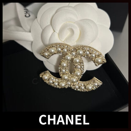 パール ブローチ CHANEL(シャネル) - ブランド通販のBUYMA
