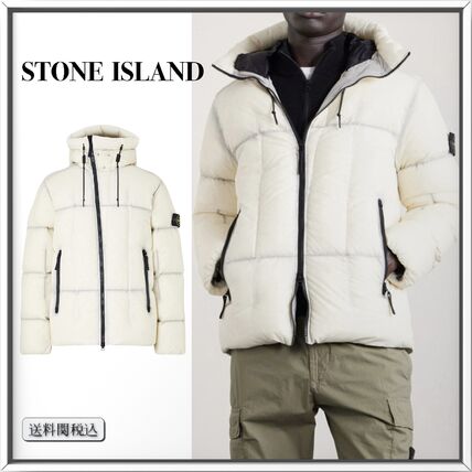 ホワイト（白）系 STONE ISLAND(ストーンアイランド) ダウンジャケット