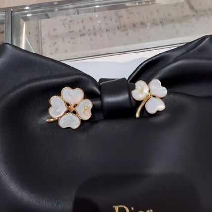 ブローチ Dior(ディオール) - ブランド通販のBUYMA