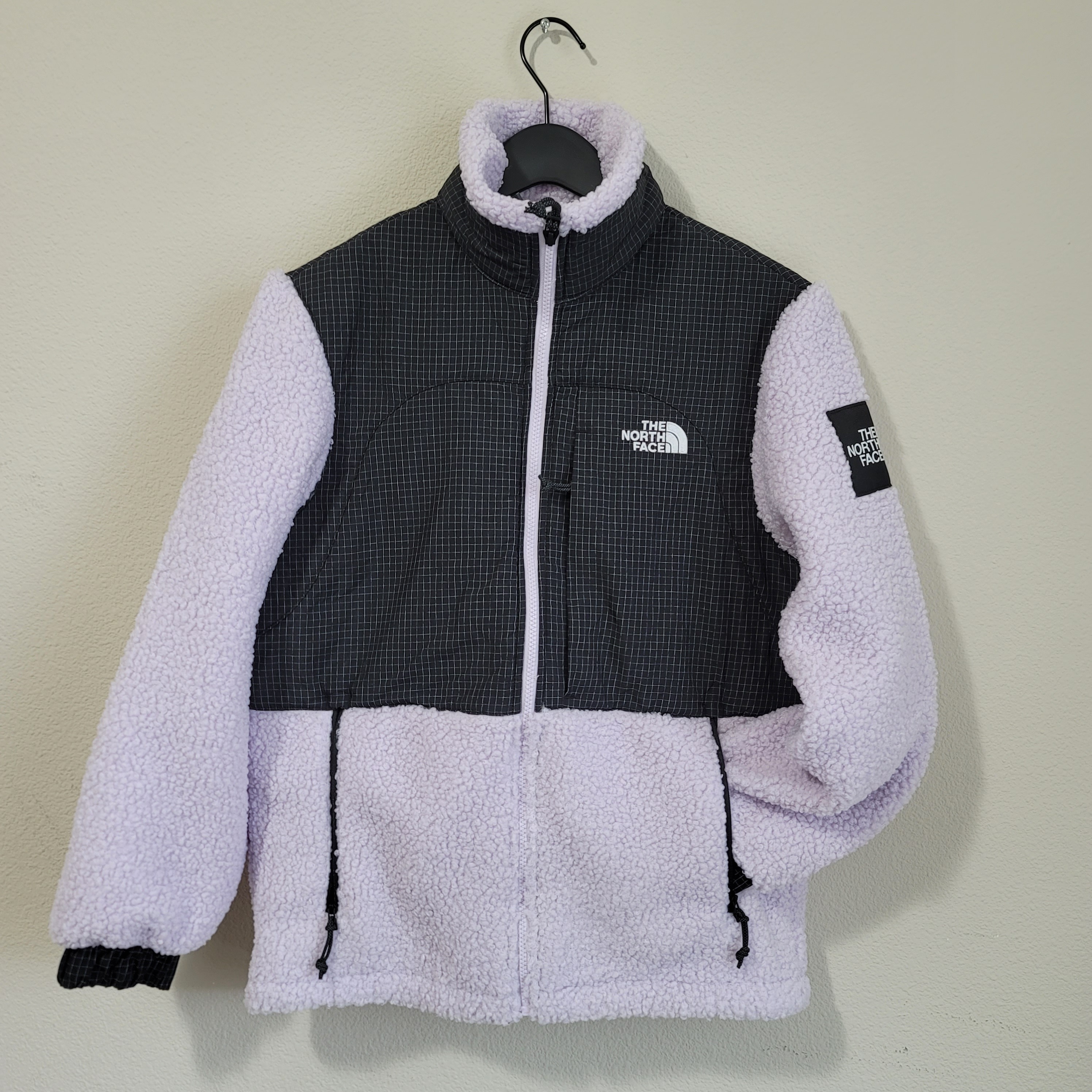 THE NORTH FACE 人気の袖ロゴもこもこ フリース 襟がカワイイ♪ (THE