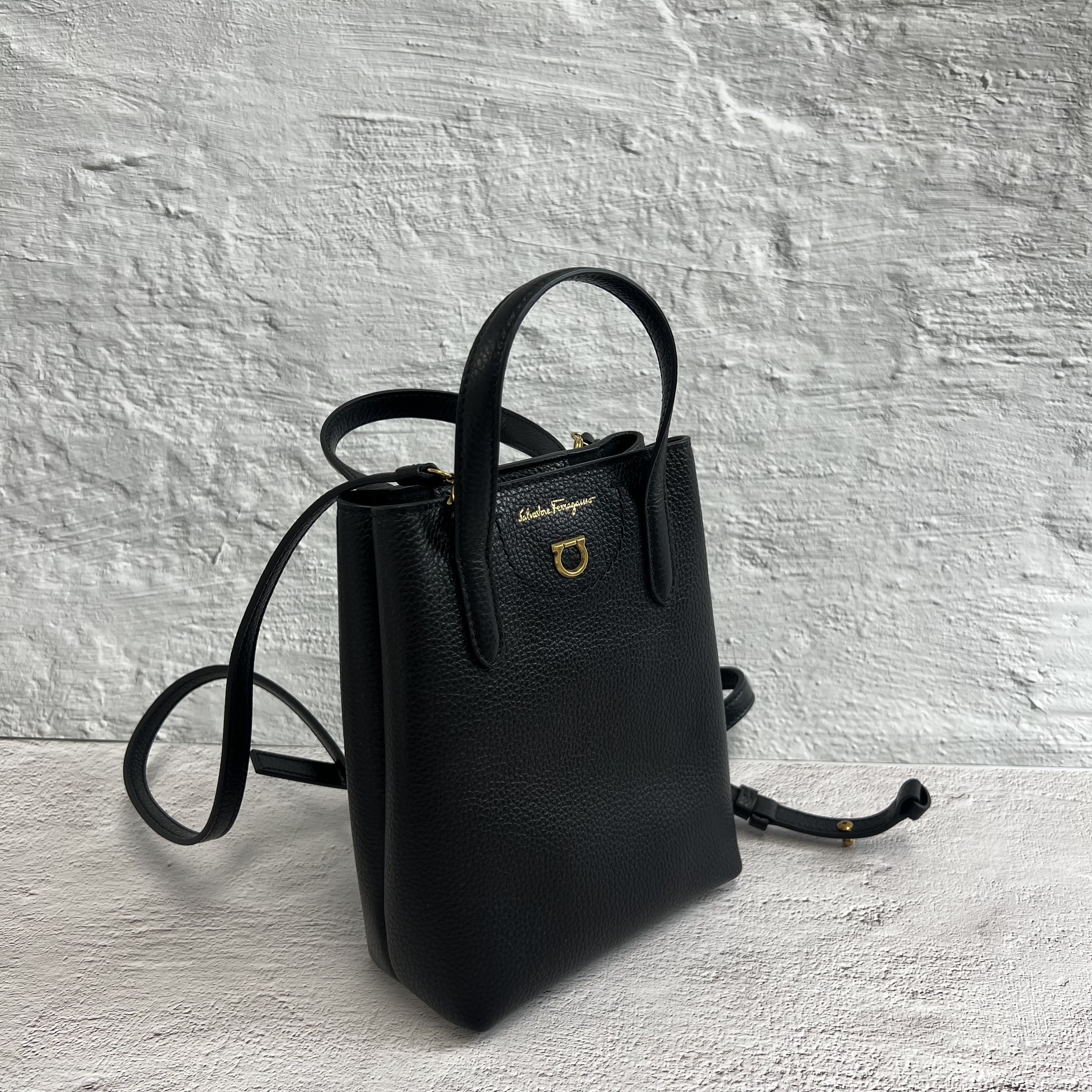 ☆関税込☆Ferragamo☆フェラガモ ガンチーニ ミニ トートバッグ