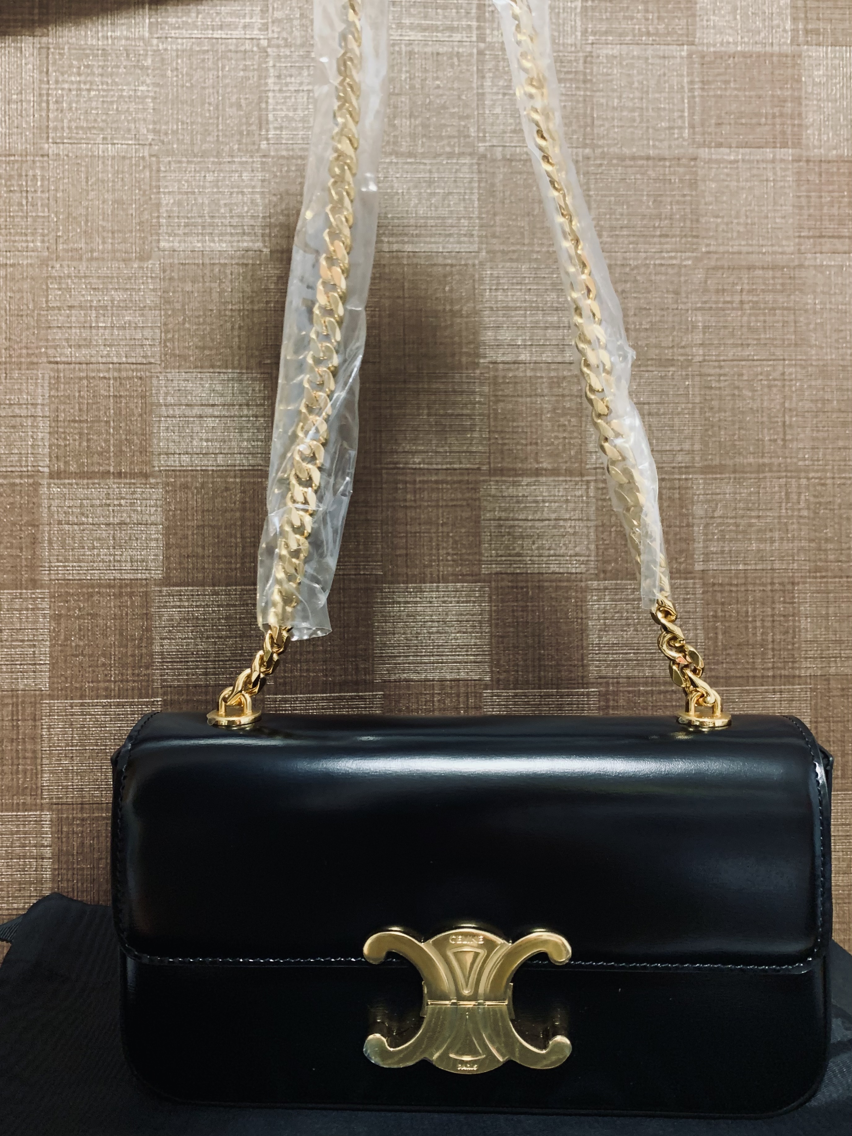 セリーヌ チェーン ショルダーバッグ クロード ブラック (CELINE