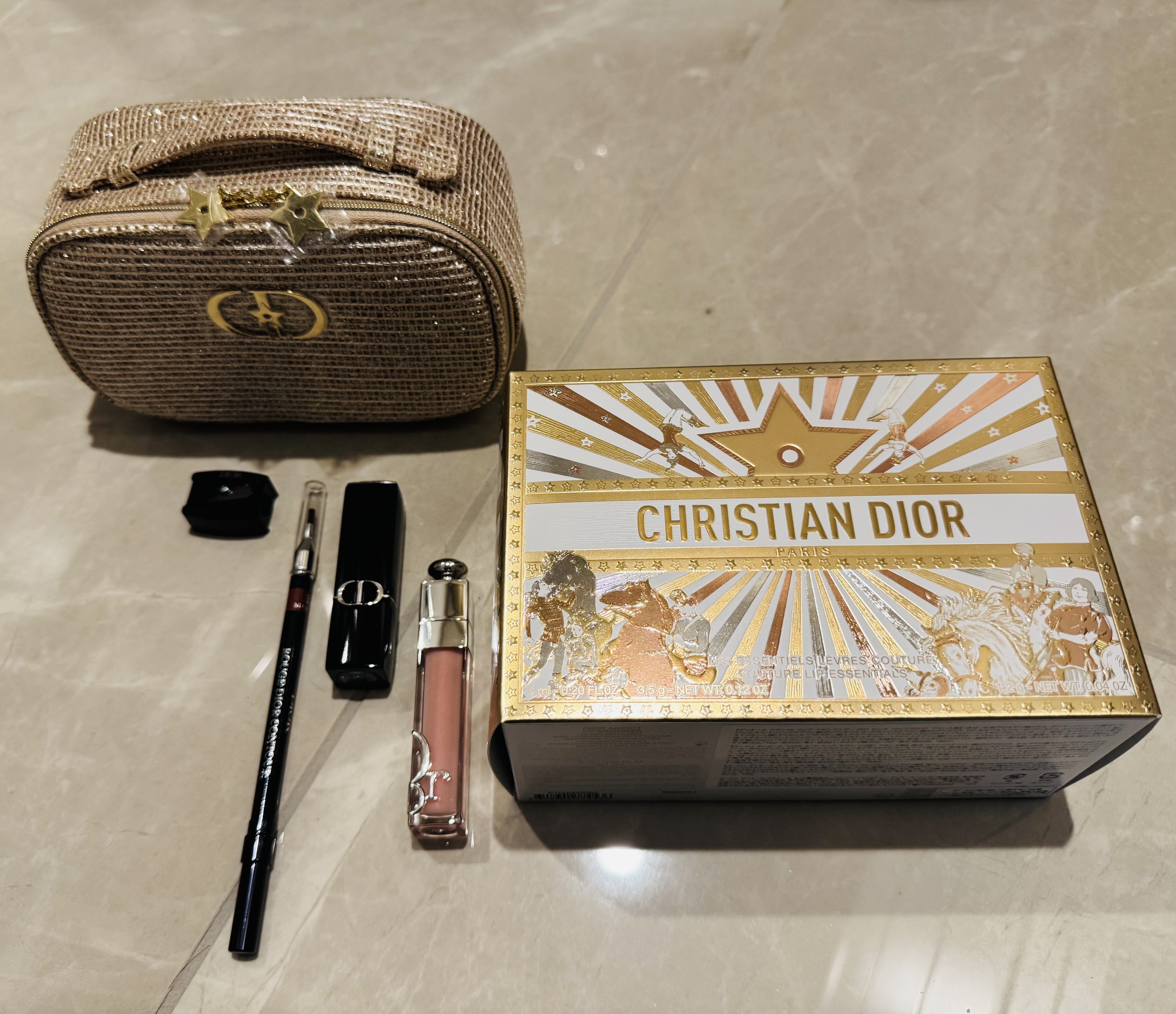Diorディオール 絶対後悔しない 福袋 総額2万円 数量限定 完売 (Dior