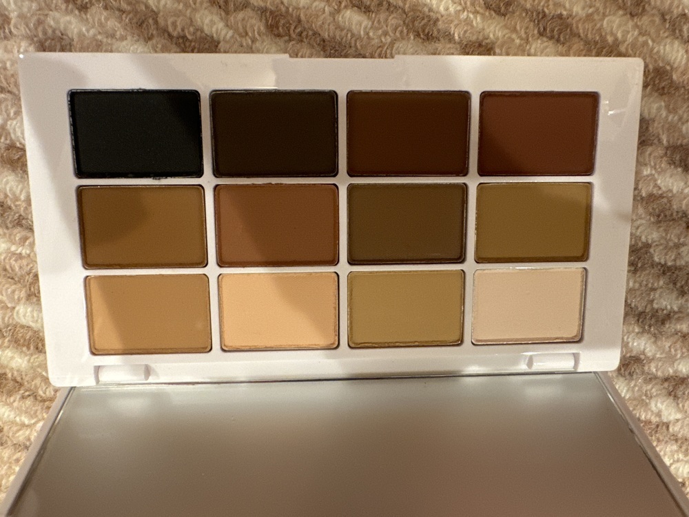 MAKEUP BY MARIO☆Master Mattes 12色アイシャドウパレット (Makeup By