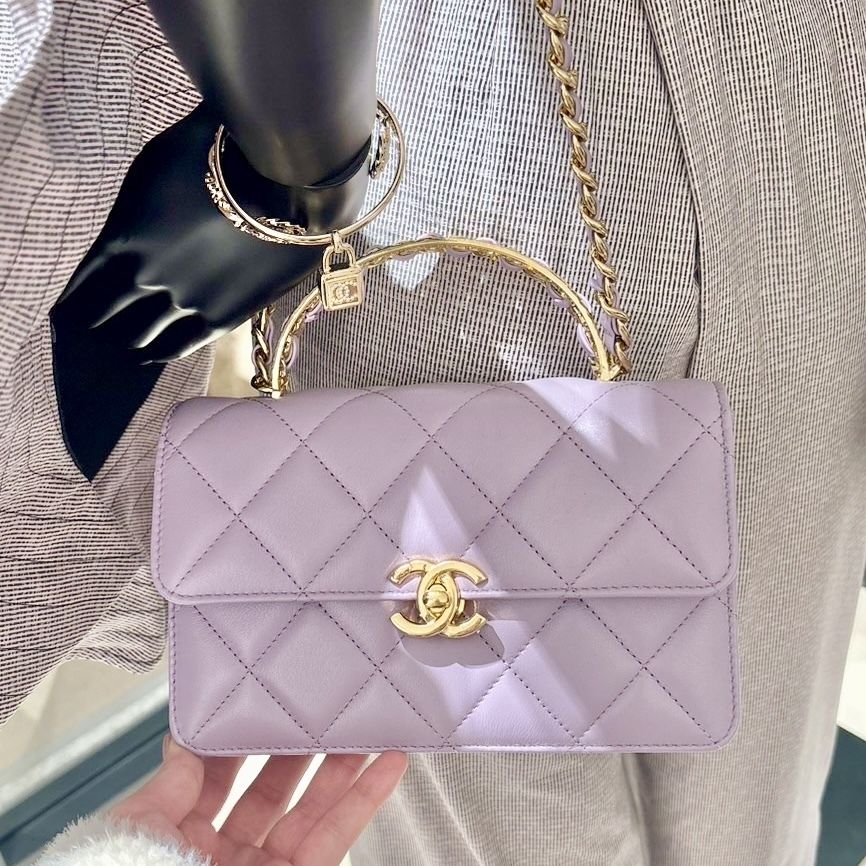 希少カラー】CHANEL トップハンドル ミニ フラップ バッグ (CHANEL