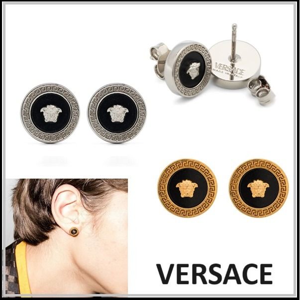 ☆VERSACE☆エナメル メドゥーサ スタッド ピアス (VERSACE/ピアス