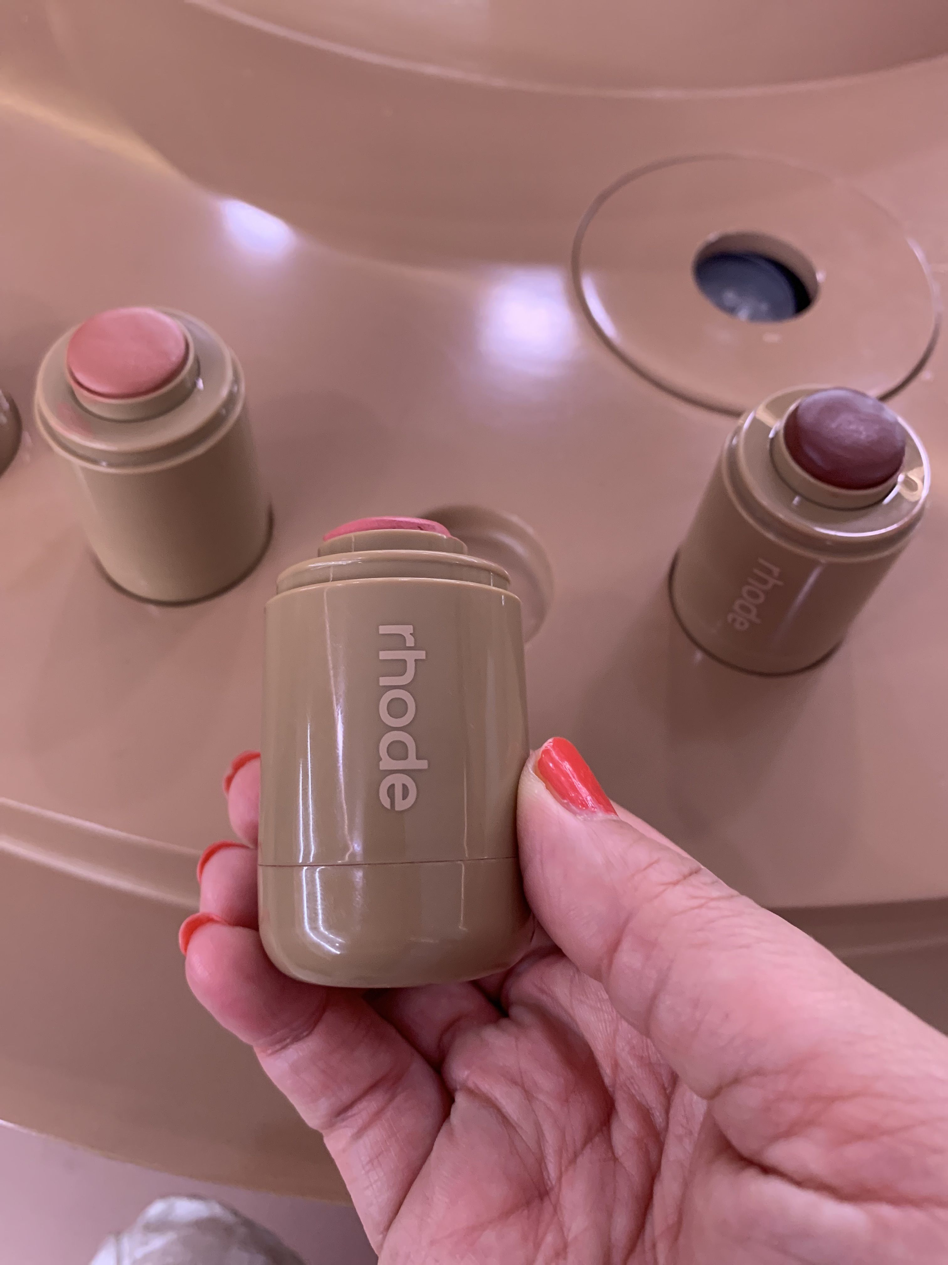 ポップストア限定色！超レア！rhode☆リップ＆チークスティック (rhode