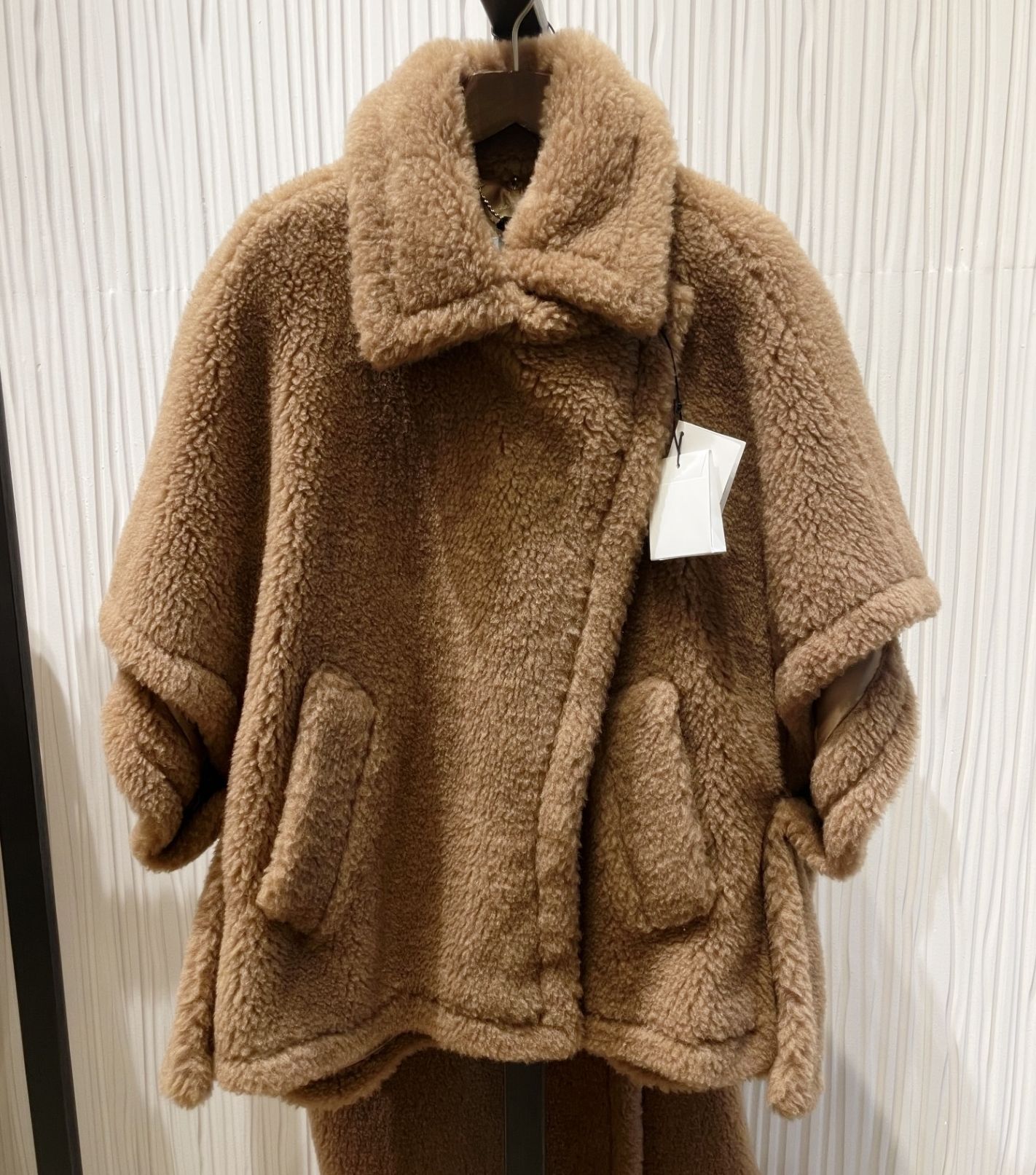 MaxMara【TEBE】最新作 テディベア ケープ キャメル☆関税込み (Max
