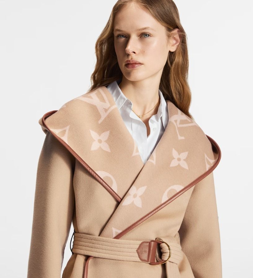 Louis Vuitton《フーデッドラップコート》キャメル ウール 直営 (Louis