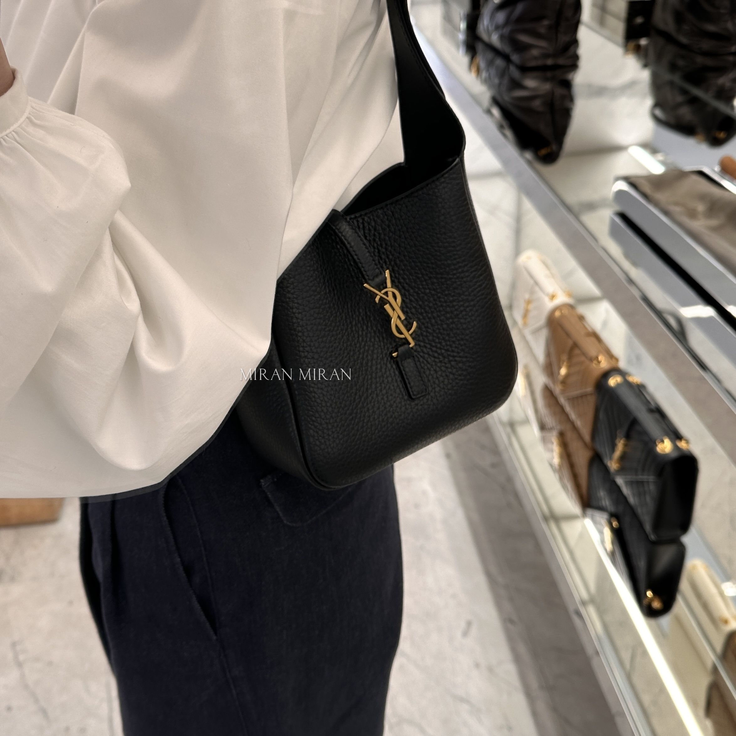 SAINT LAURENT】LE 5 A 7 ソフト ベビー LE 5 A 7 BABY BAG (Saint