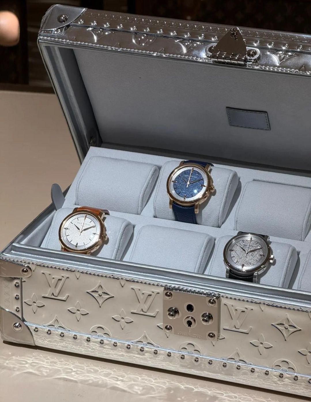 高級感溢れる♪】ルイヴィトン☆コフレ8モントル 腕時計ケース (Louis