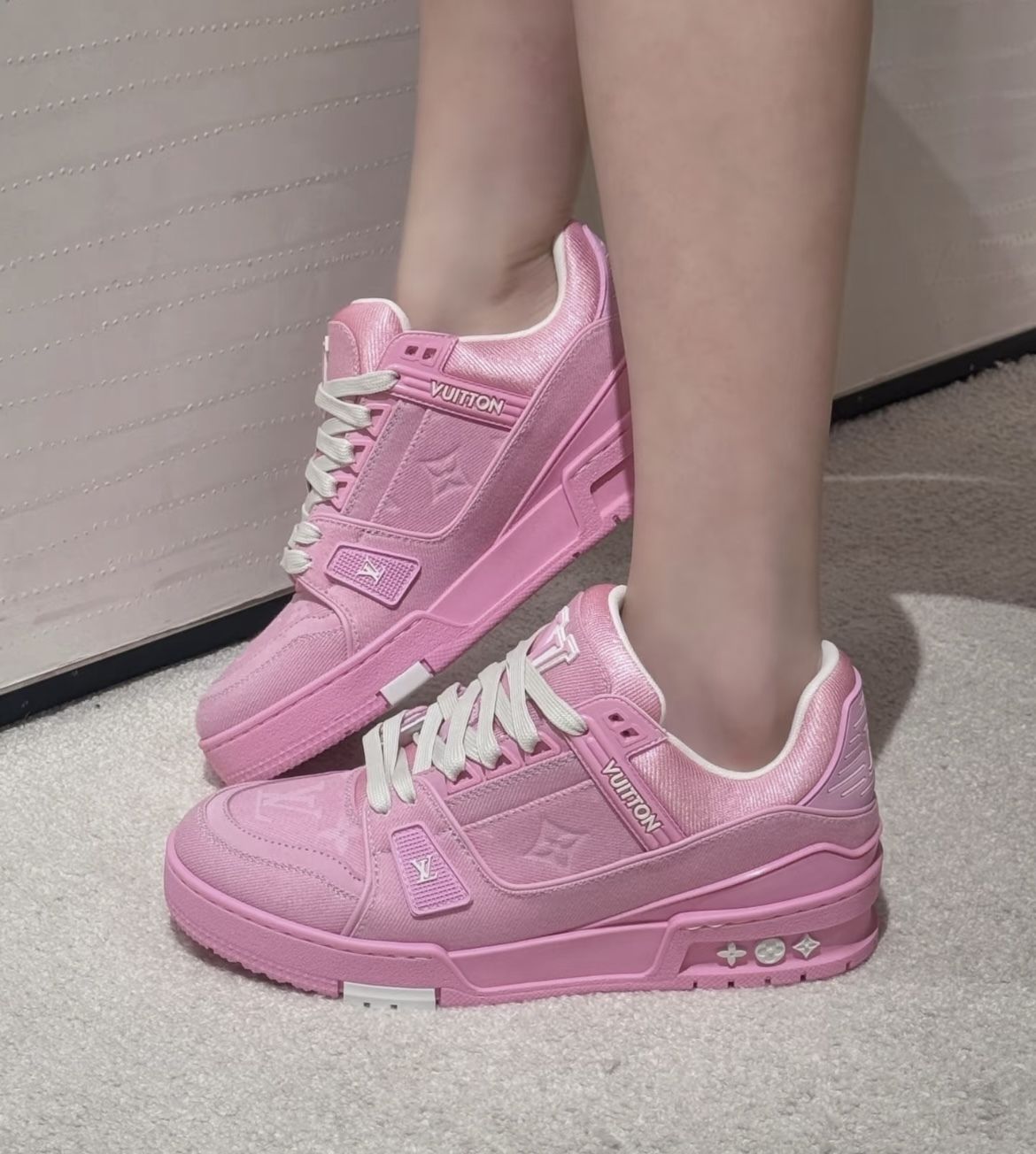 可愛いピンクカラー♪】ルイヴィトン☆トレーナー スニーカー (Louis