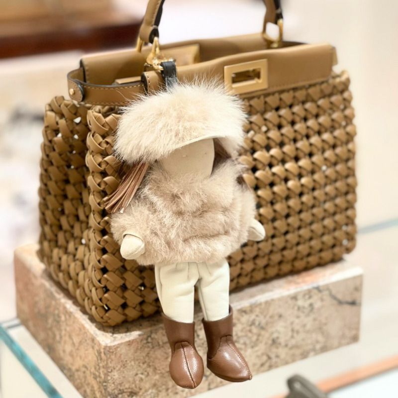PRECIOUS掲載◇FENDI ベストフレンズフォーエバー チャーム (FENDI