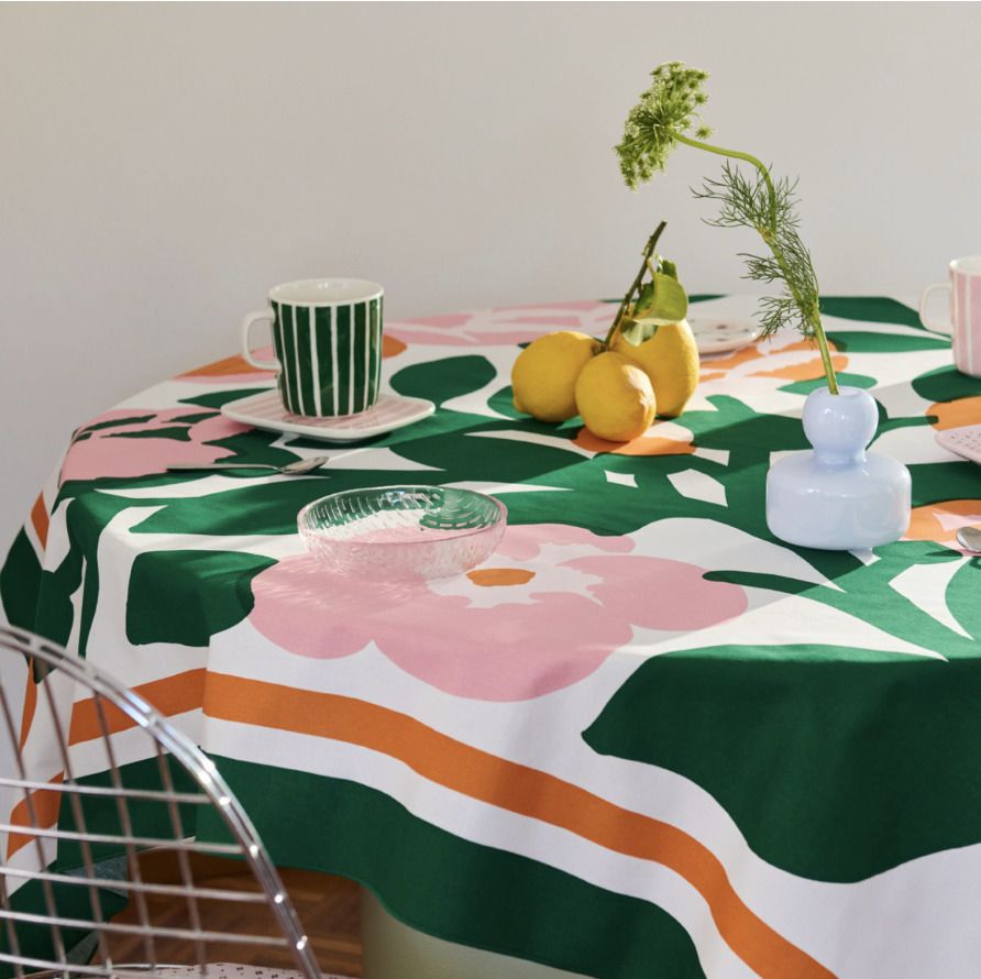 SALE】マリメッコ GREENGREEN テーブルクロス 関税送料込 (marimekko