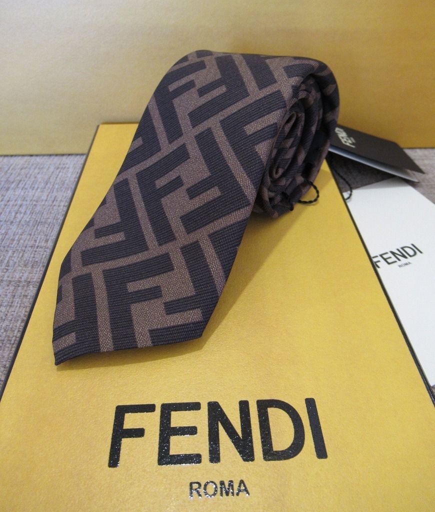 ☆FENDI☆ エレガント♪ FFモチーフ シルク ネクタイ: ブラウン (FENDI