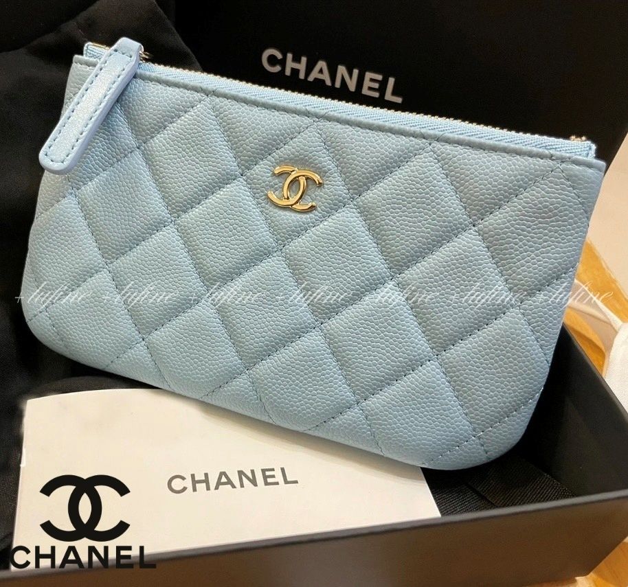 小物も可愛くお洒落に♡】シャネル ポーチ 2色 (CHANEL/ポーチ) A82365