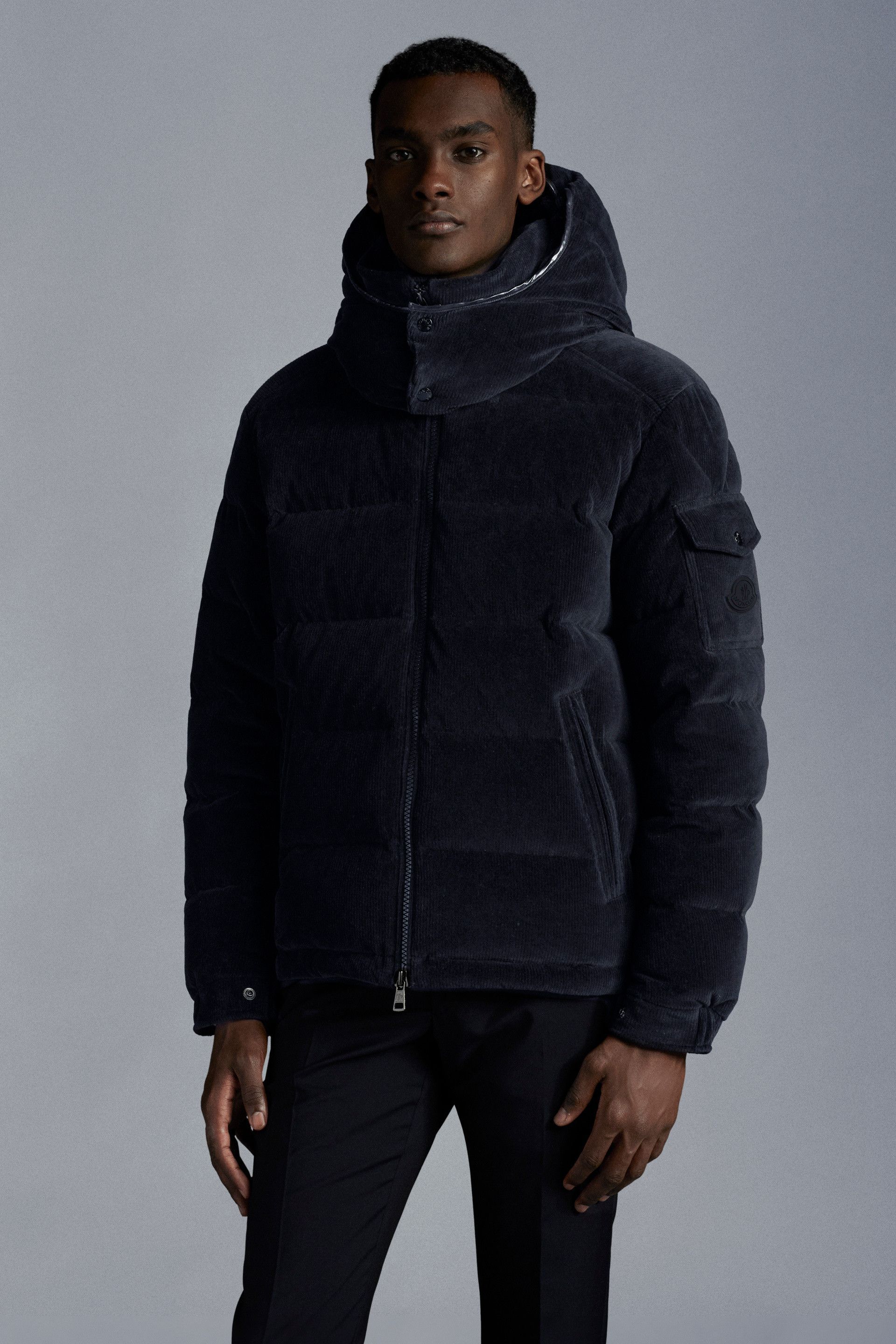 MONCLER2022/23秋冬フード付きコーデュロイダウンジャケットMAYA