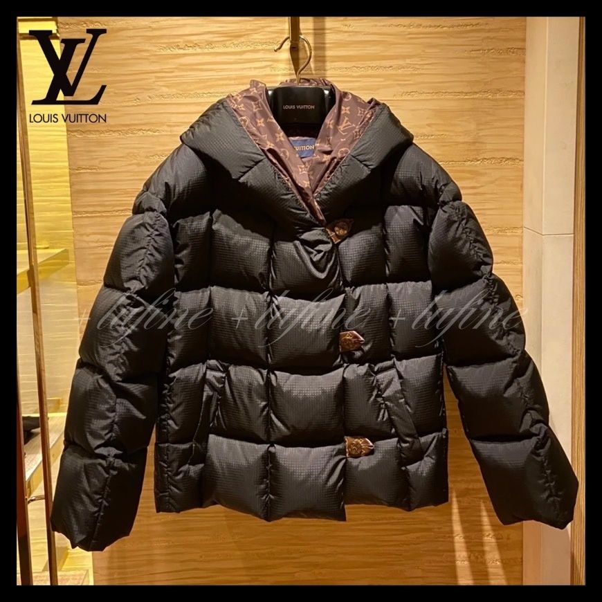 これ1枚であったかい♪】ルイヴィトン ダウンジャケット (Louis