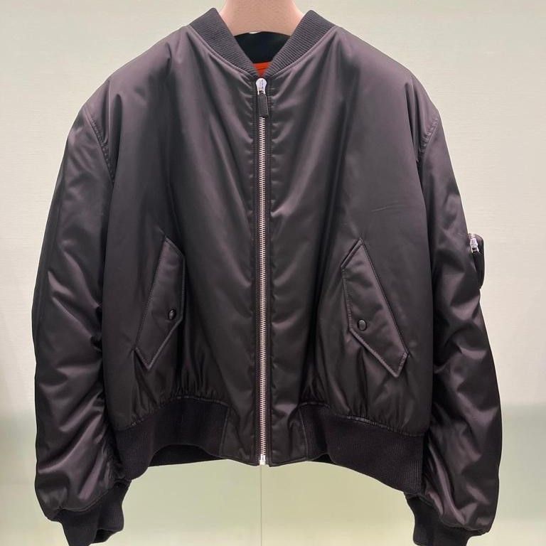 話題】PRADA◇Re‐Nylon オーバーサイズ ボンバージャケット (PRADA/MA