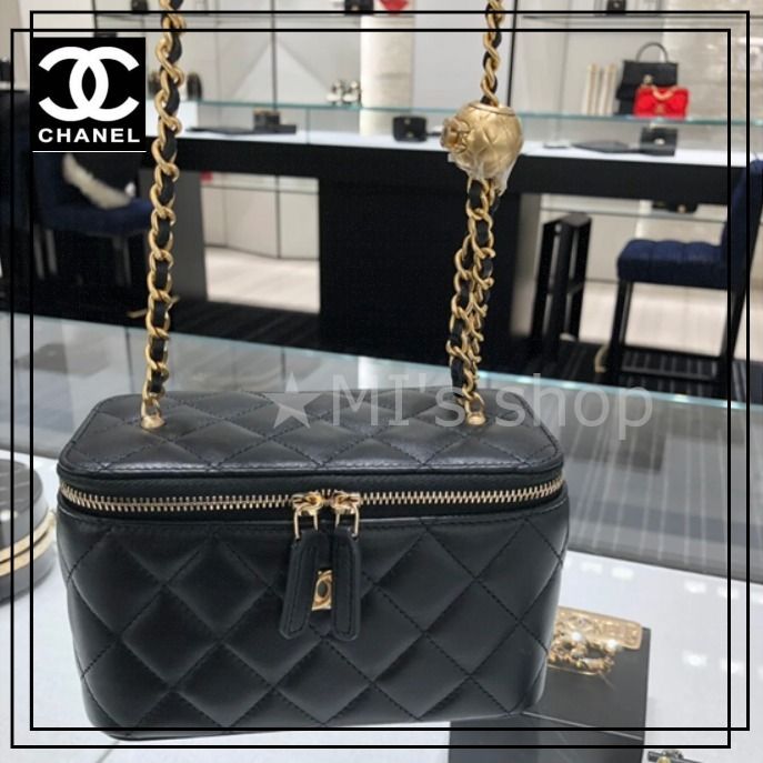 定番人気/ココボール】CHANEL バニティケース 長さ調整可能 (CHANEL