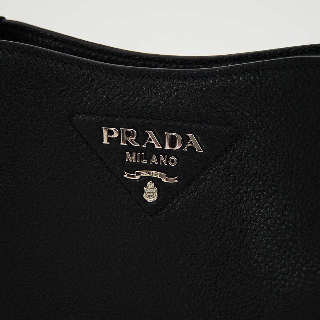 関税負担なし☆PRADA プラダ レザー ミニ ショルダーバッグ (PRADA
