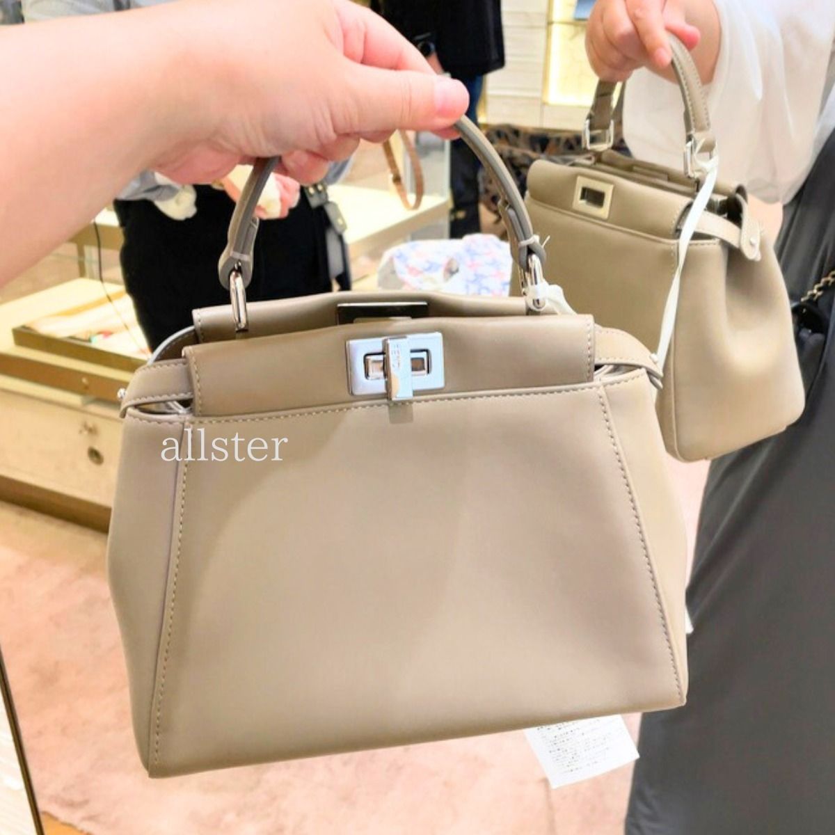 FENDI】フェンディ ピーカブー スモール バッグ ナッパレザー (FENDI