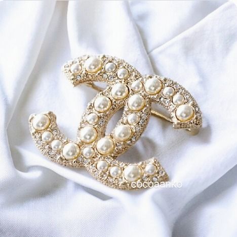 人気のCC 素敵なパール】CHANEL パールブローチ (CHANEL/ブローチ