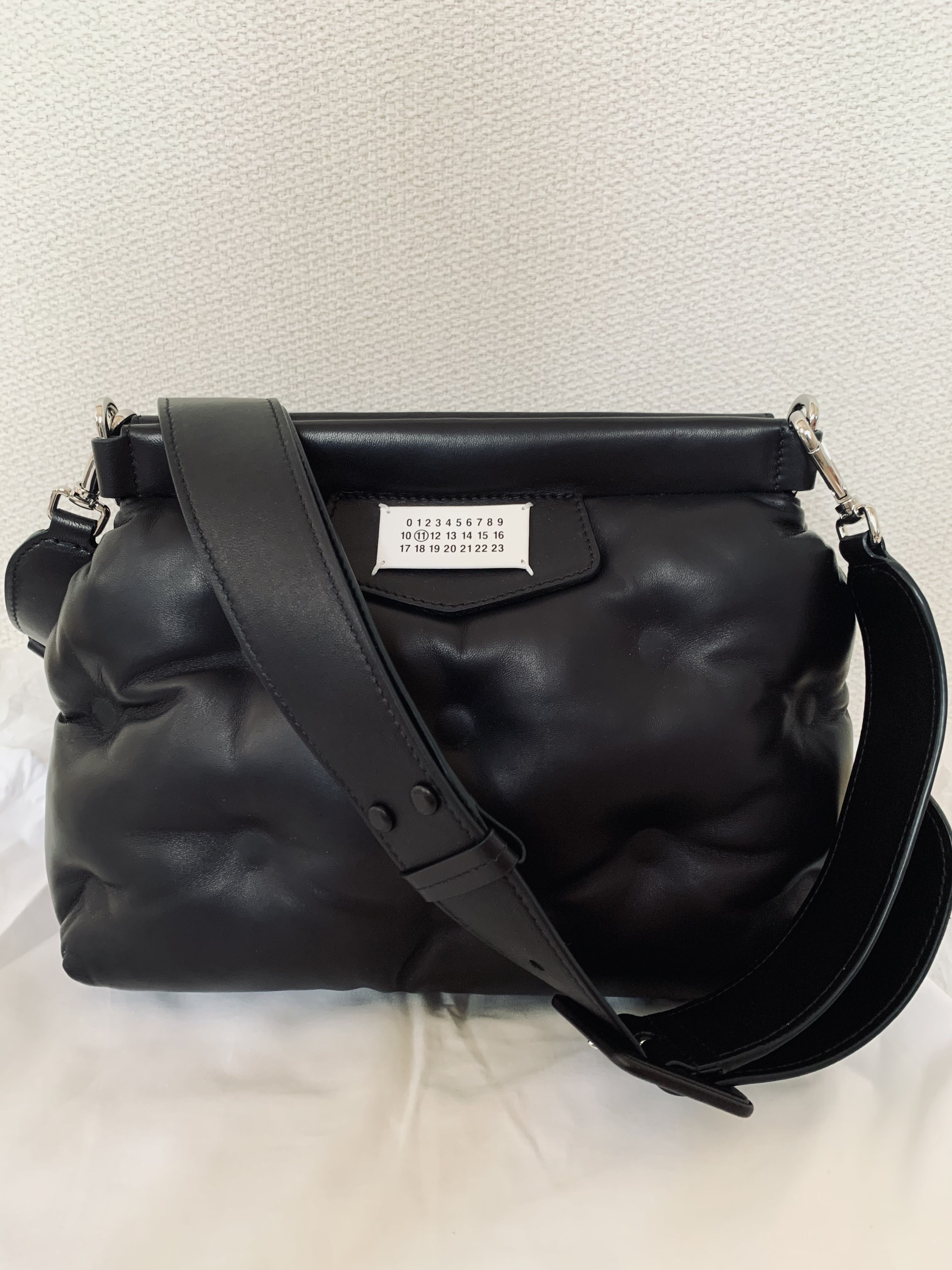 メゾンマルジェラ グラム スラム クラシックスモール ブラック (Maison