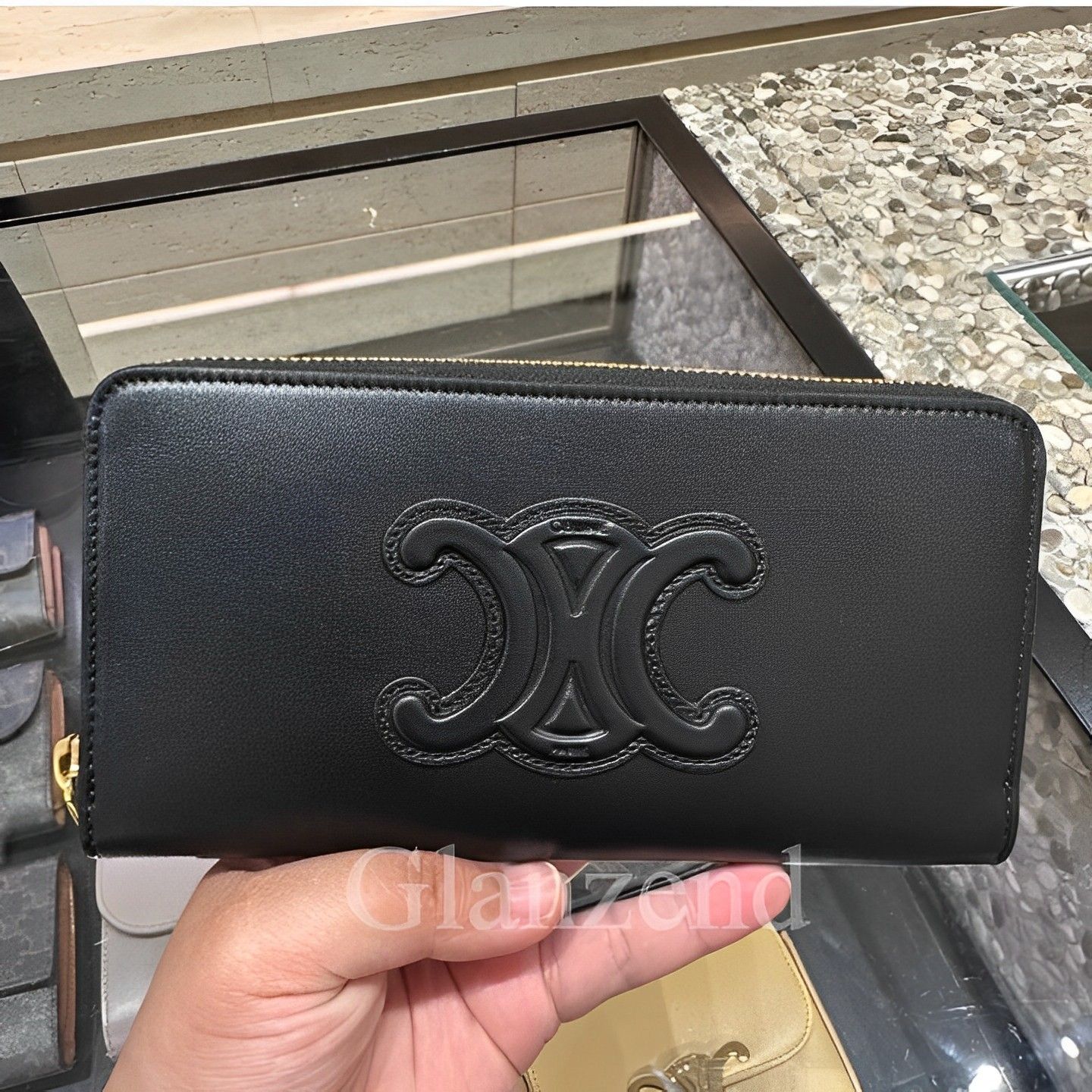 ギフトにも♪【CELINE】トリオンフ ラージ ジップウォレット 2色