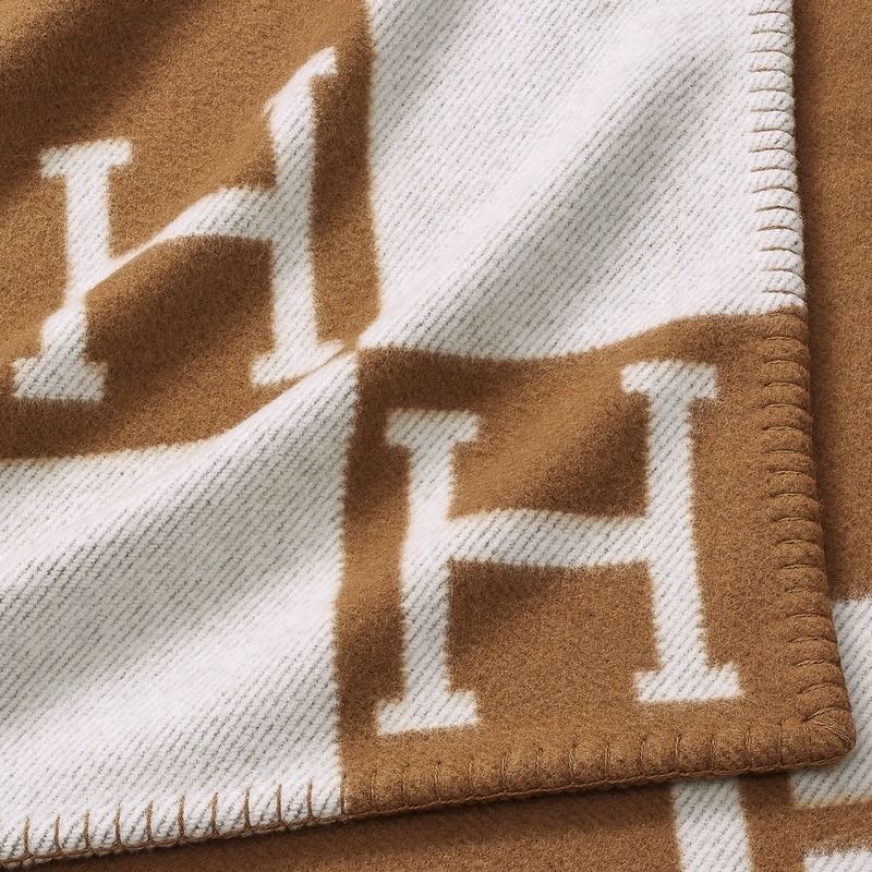 上質な温もり♪》 エルメス ブランケット アヴァロン プレード (HERMES