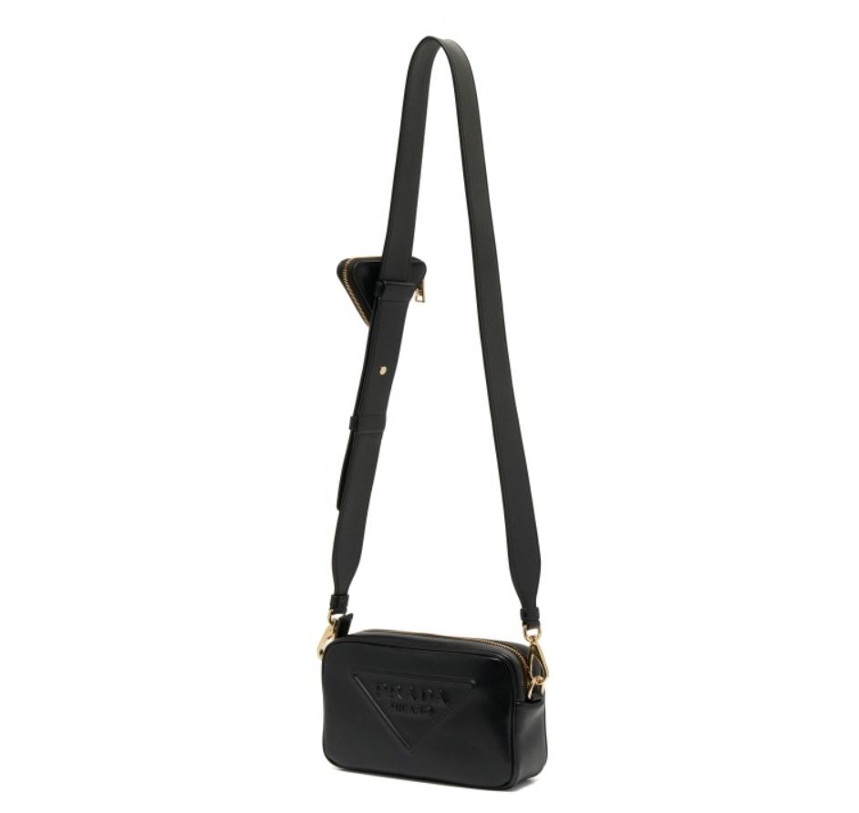 ☆送料関税込☆PRADA プラダ エンボス ロゴ ショルダーバッグ (PRADA