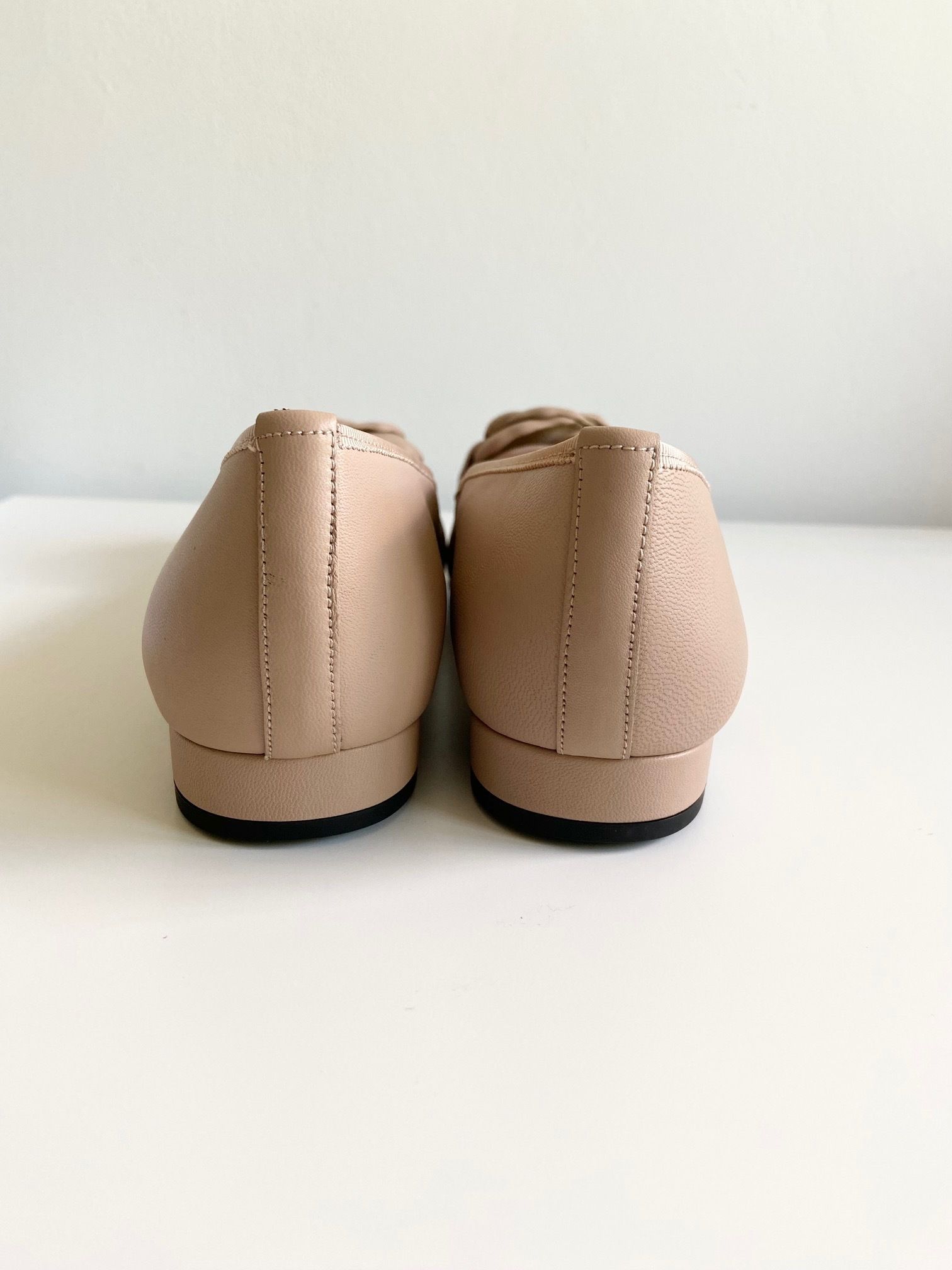 Pretty Ballerinas♪XLフラワー付ナッパレザーフラットシューズ