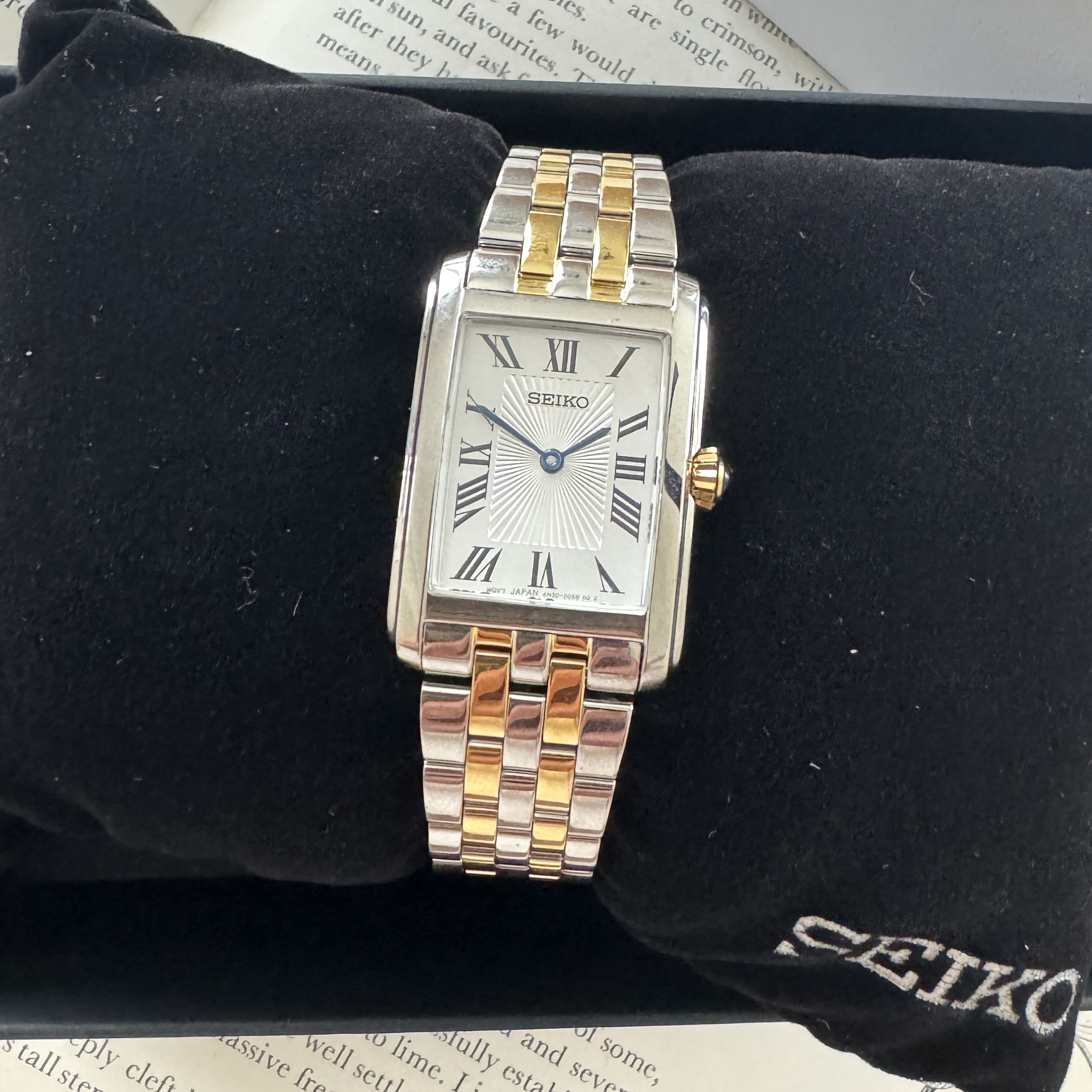 ☆逆輸入☆SEIKO ESSENTIALS TWO-TONE STAINLESS LADIES WATCH (SEIKO