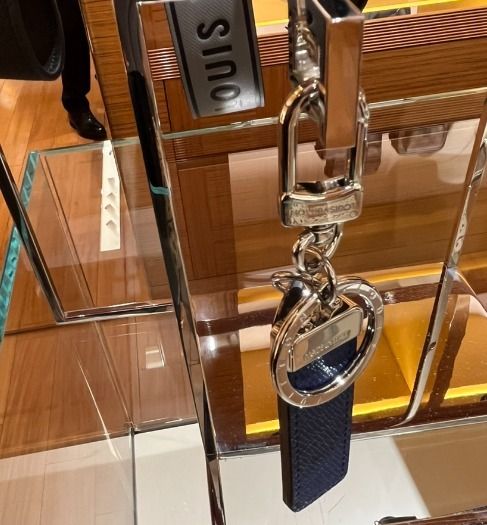 ☆LV☆ルイヴィトン キーホルダー・ネオ LV クラブ (Louis Vuitton