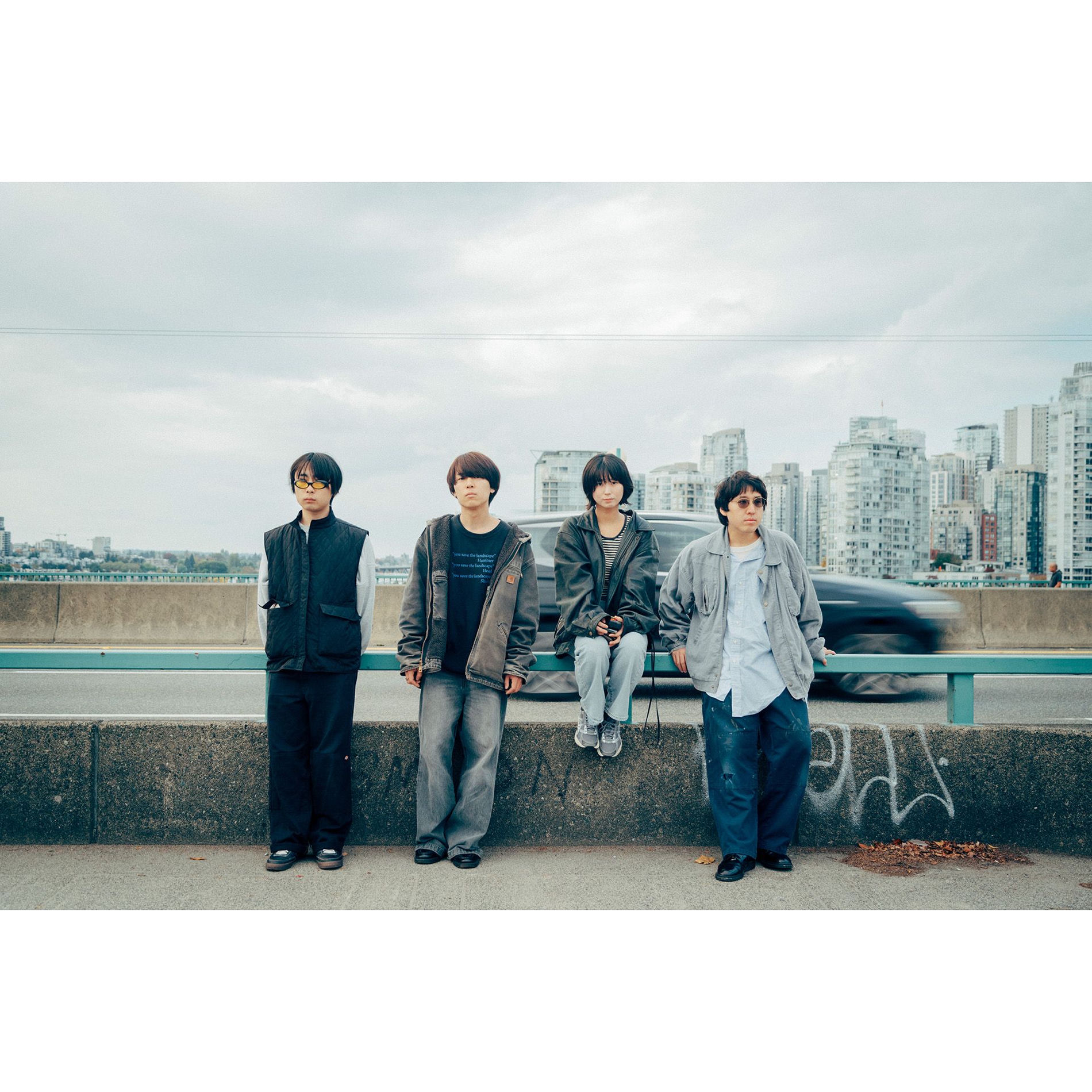 Hammer Head Shark: albums, songs, concerts | Deezer