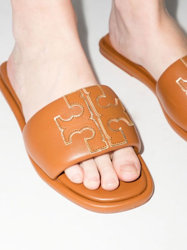 Tory Burch Double T Flat Sandals | Brown | FARFETCH