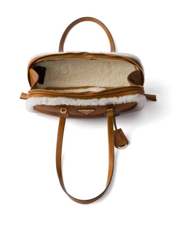 Prada シアリング ハンドバッグ | ブラウン | FARFETCH JP