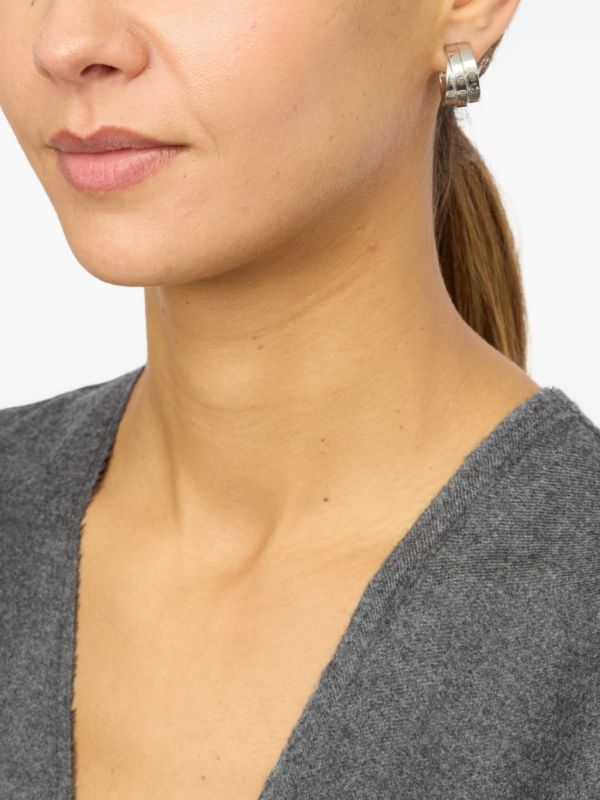 MM6 Maison Margiela ロゴ ピアス | シルバートーン | FARFETCH JP