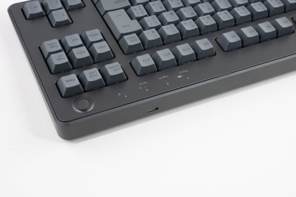 REALFORCE R3キーボードを使ってみた、設定調整でさらに打ちやすくなる