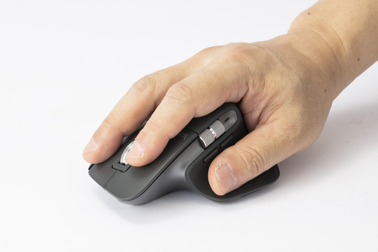 ロジクールの1万円超えマウス新機種「MX MASTER 3S」、9割改善した静音