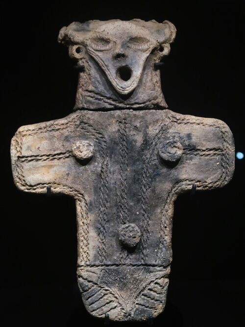 青森‐4 三内丸山遺跡d さんまるMuseum ☆大型板状土偶《縄文のこころ